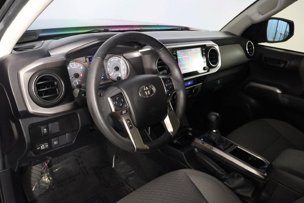 Used 2022 Toyota Tacoma SR5 RWD image 7