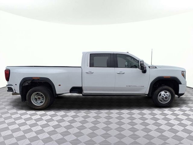 Used 2021 GMC Sierra 3500 Denali w/ Denali Ultimate Package AWD/4WD image 2