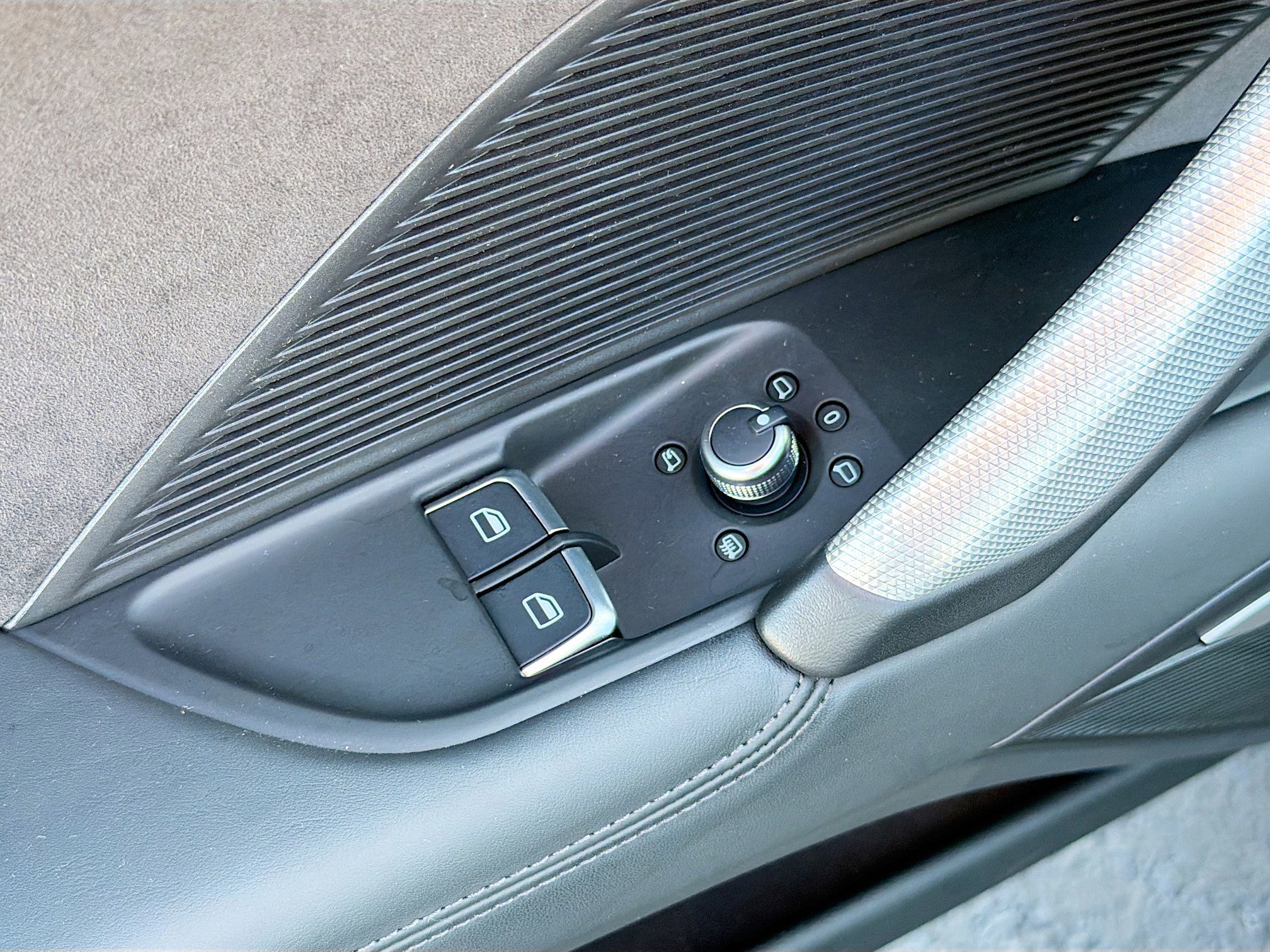 Used 2016 Audi TT 2.0T image 7