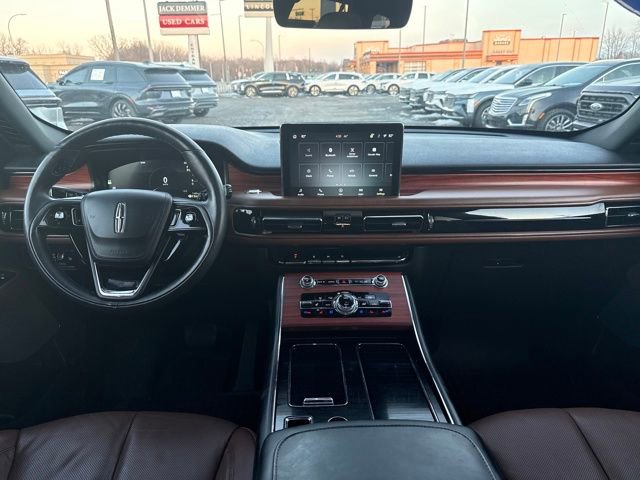 Certified 2023 Lincoln Aviator Reserve w/ Elements Package Plus image 16