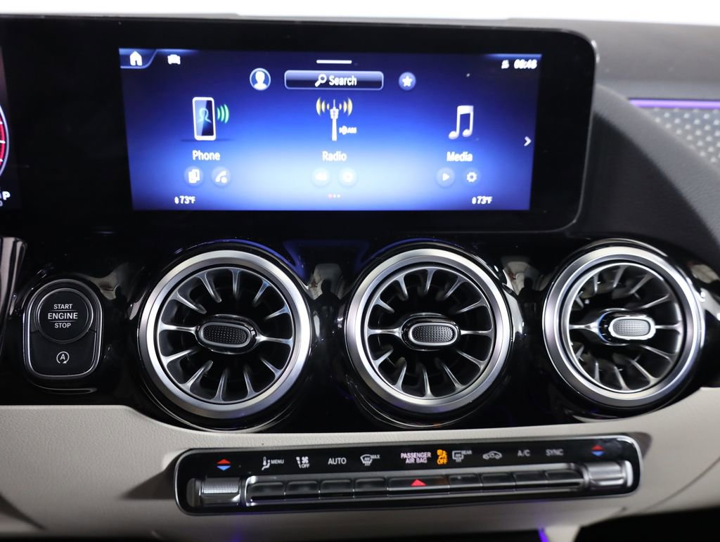 Used 2025 Mercedes-Benz GLA 250 4MATIC image 18