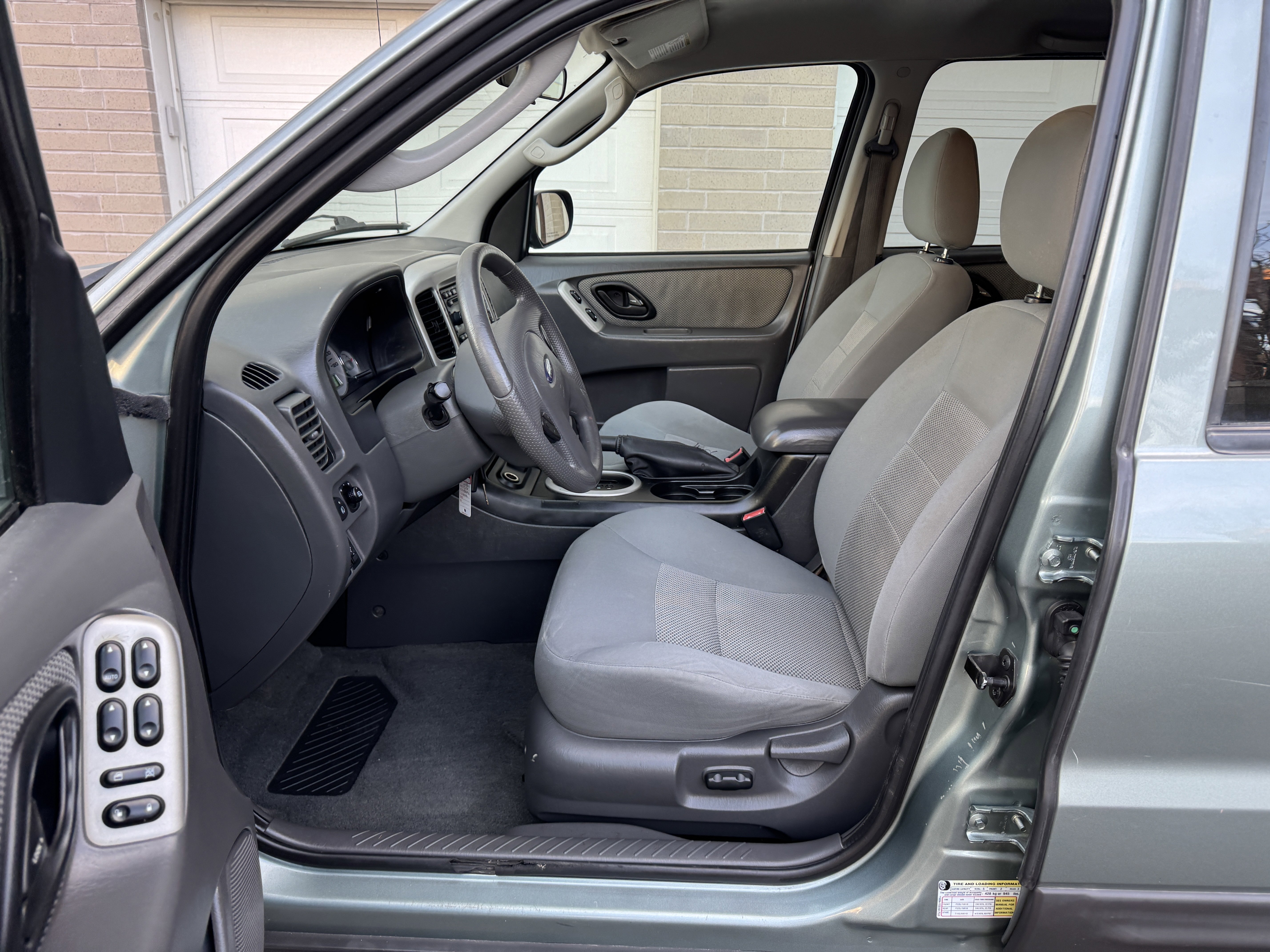 Used 2006 Ford Escape 4WD Hybrid image 13