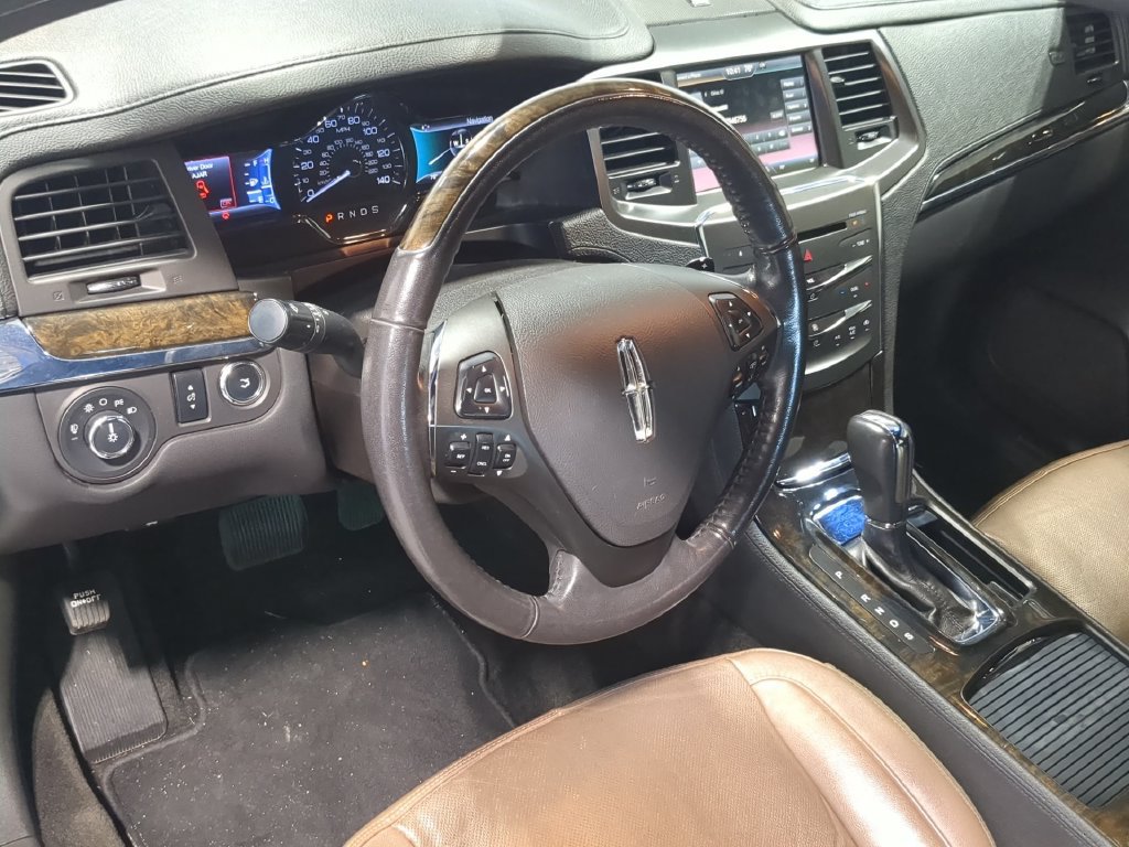 Used 2015 Lincoln MKS AWD w/ Equipment Group 201A image 12
