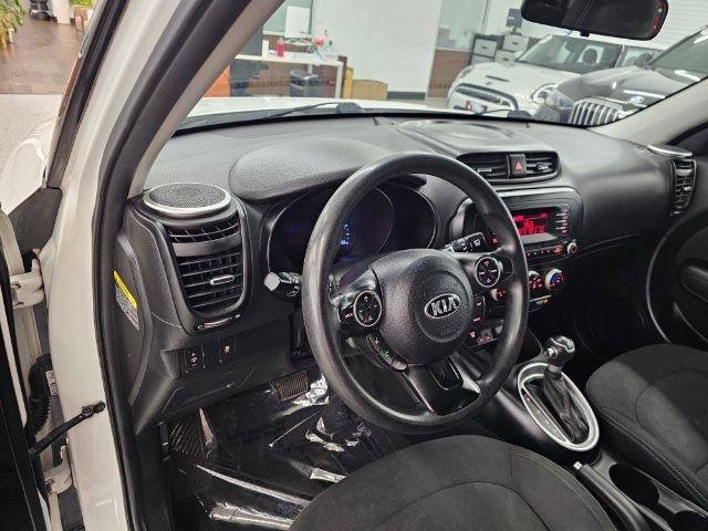 Used 2014 Kia Soul FWD image 7