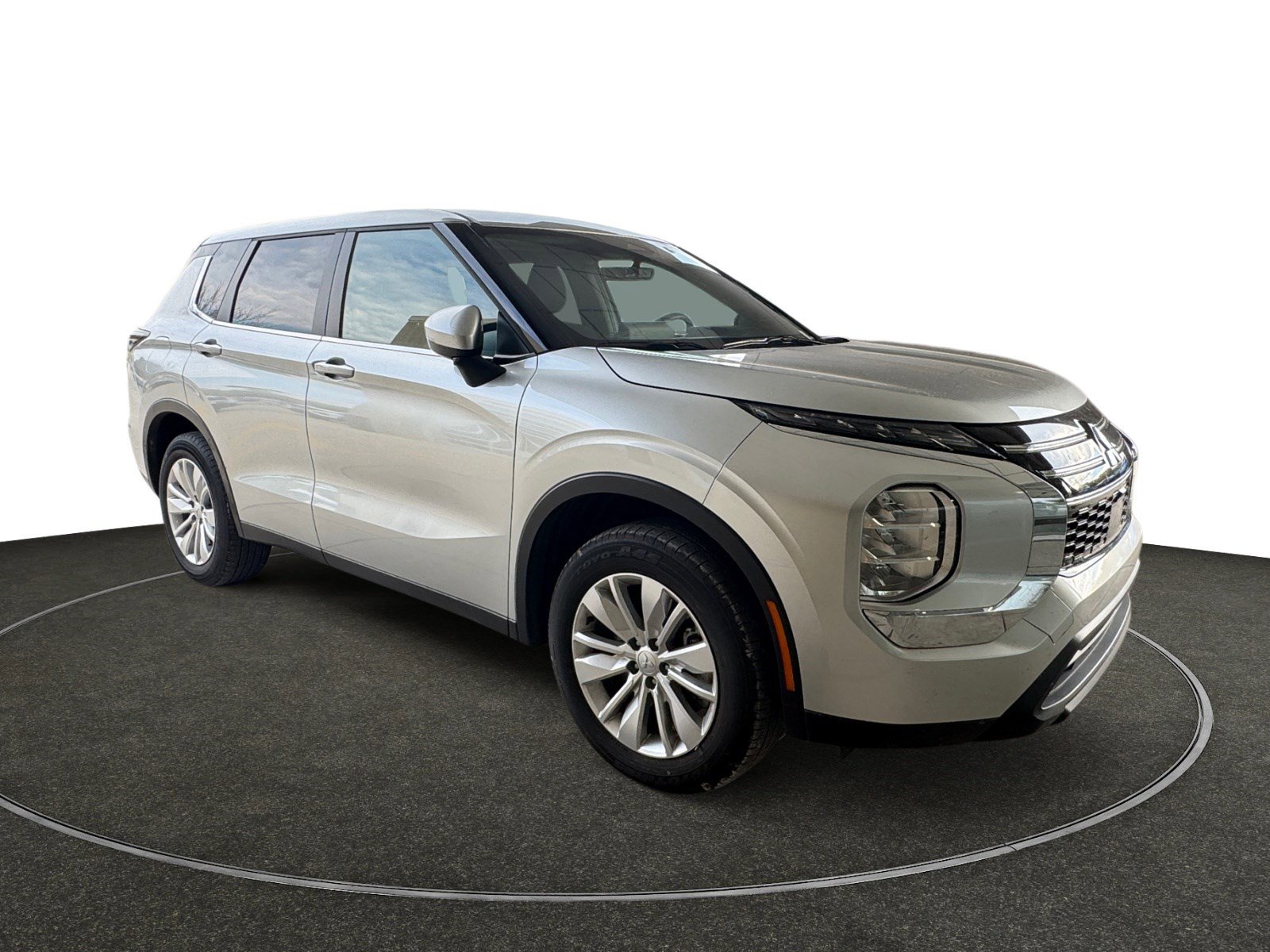 Used 2025 Mitsubishi Outlander ES image 8