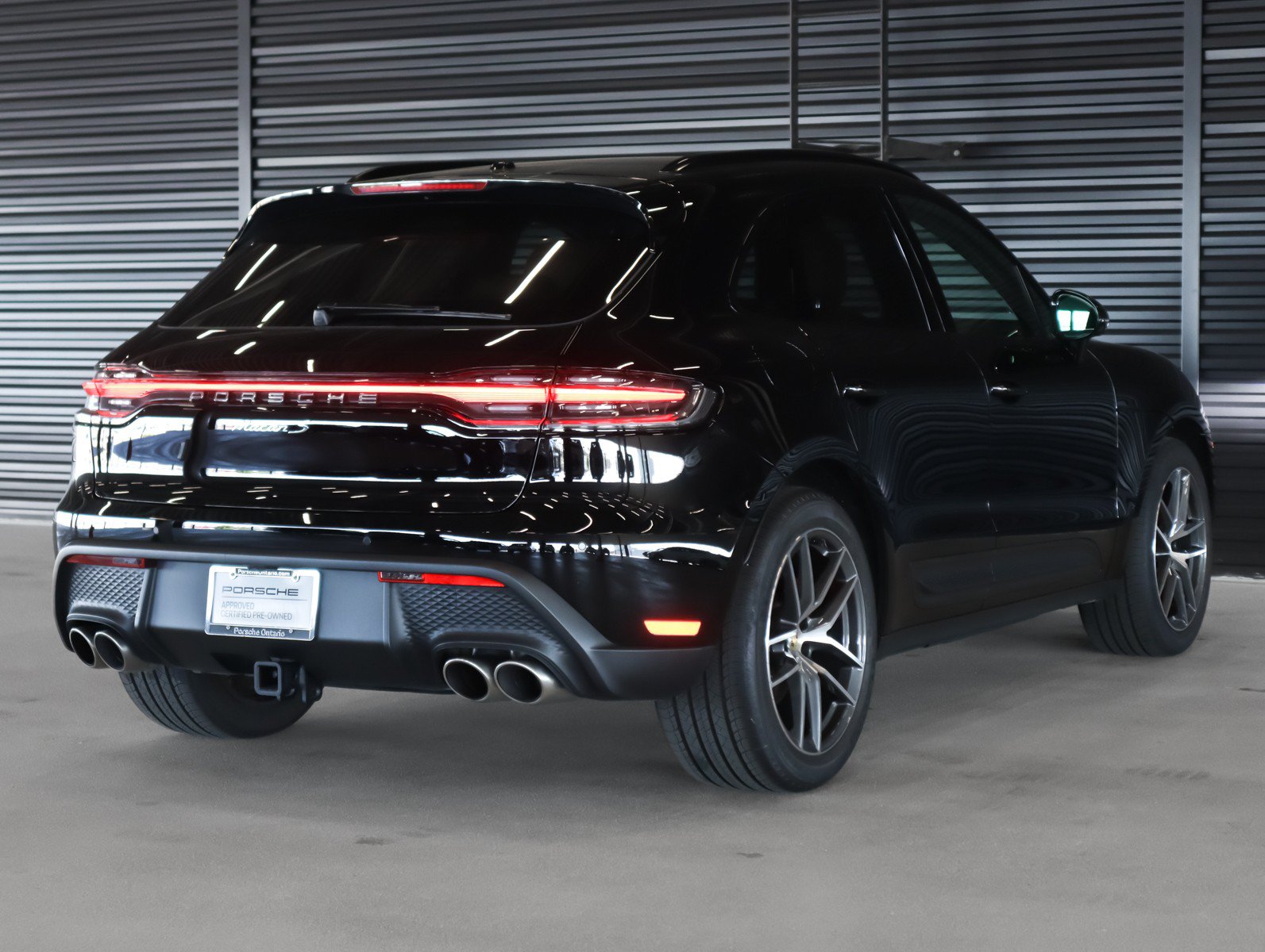 Certified 2026 Porsche Macan S AWD/4WD image 10