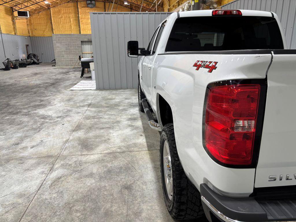 Used 2019 Chevrolet Silverado 2500 LT w/ Texas Edition AWD/4WD image 9