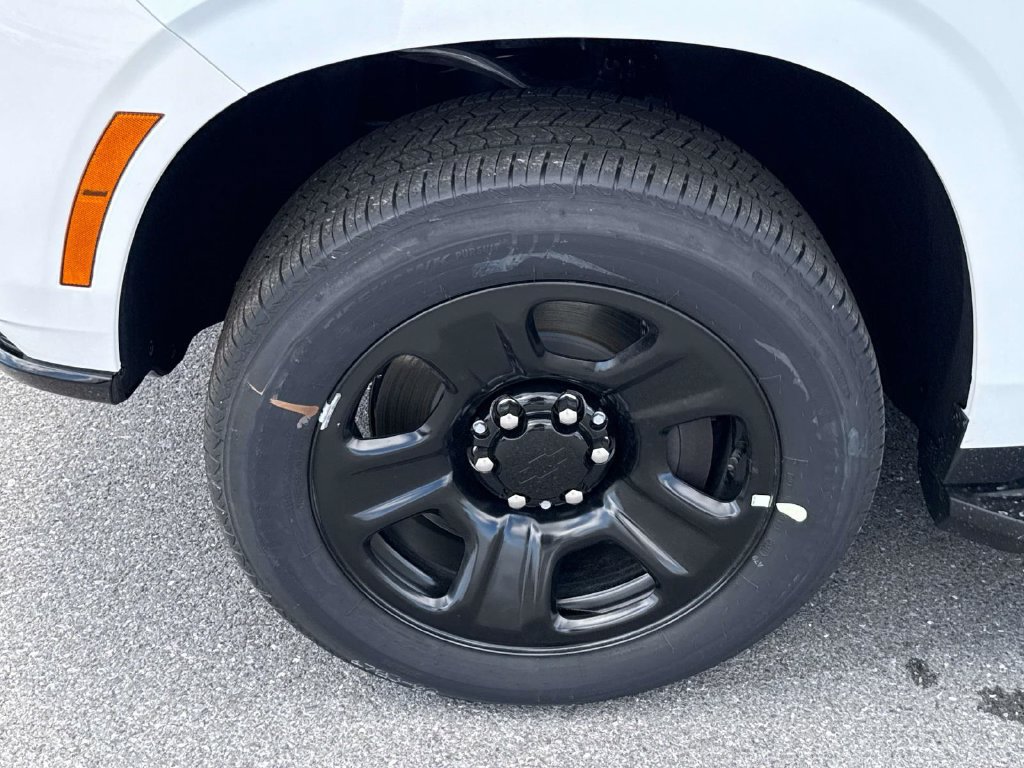 New 2026 Chevrolet Tahoe 4WD w/ 1FL Safety Package image 17