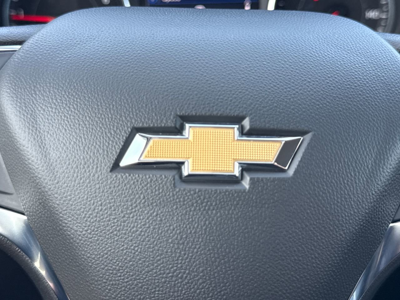 Used 2024 Chevrolet Equinox LT w/ Driver Convenience Package AWD/4WD image 29