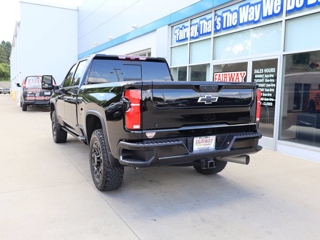 Certified 2024 Chevrolet Silverado 2500 High Country w/ High Country Premium Package AWD/4WD image 8
