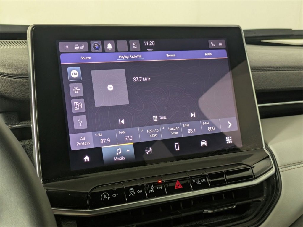 Certified 2023 Jeep Compass Limited image 19