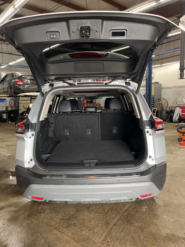 Certified 2023 Nissan Rogue SV w/ SV Premium B Package AWD/4WD image 34