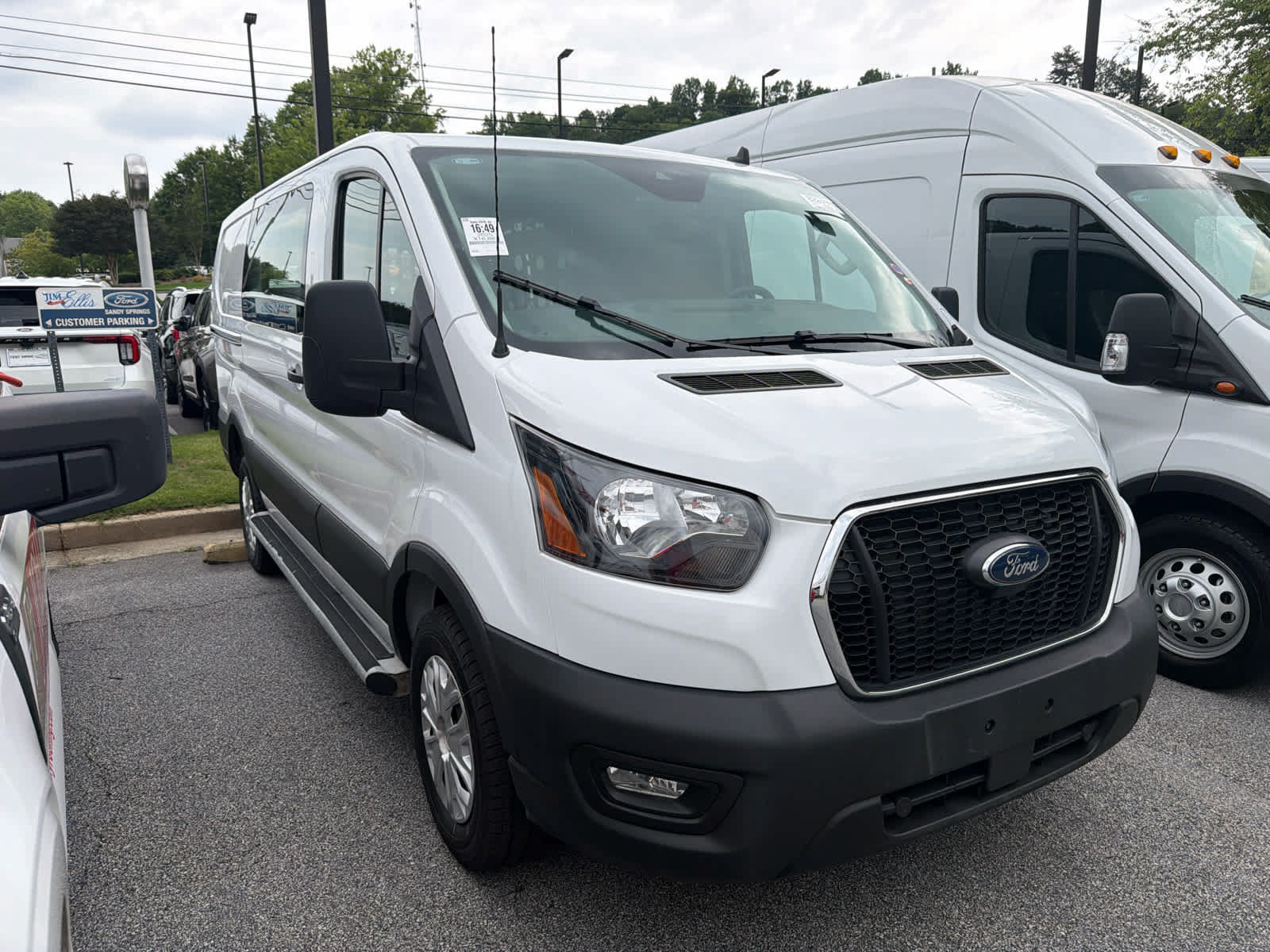 Used 2025 Ford Transit 250 Low Roof w/ Exterior Upgrade Package RWD image 2