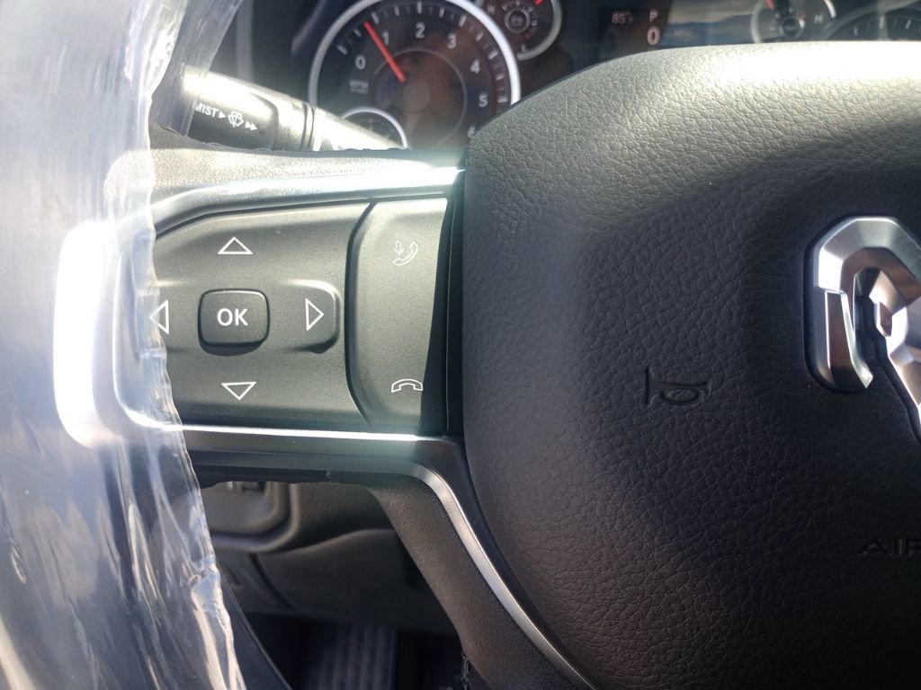 New 2026 RAM 1500 4x4 Crew Cab image 18