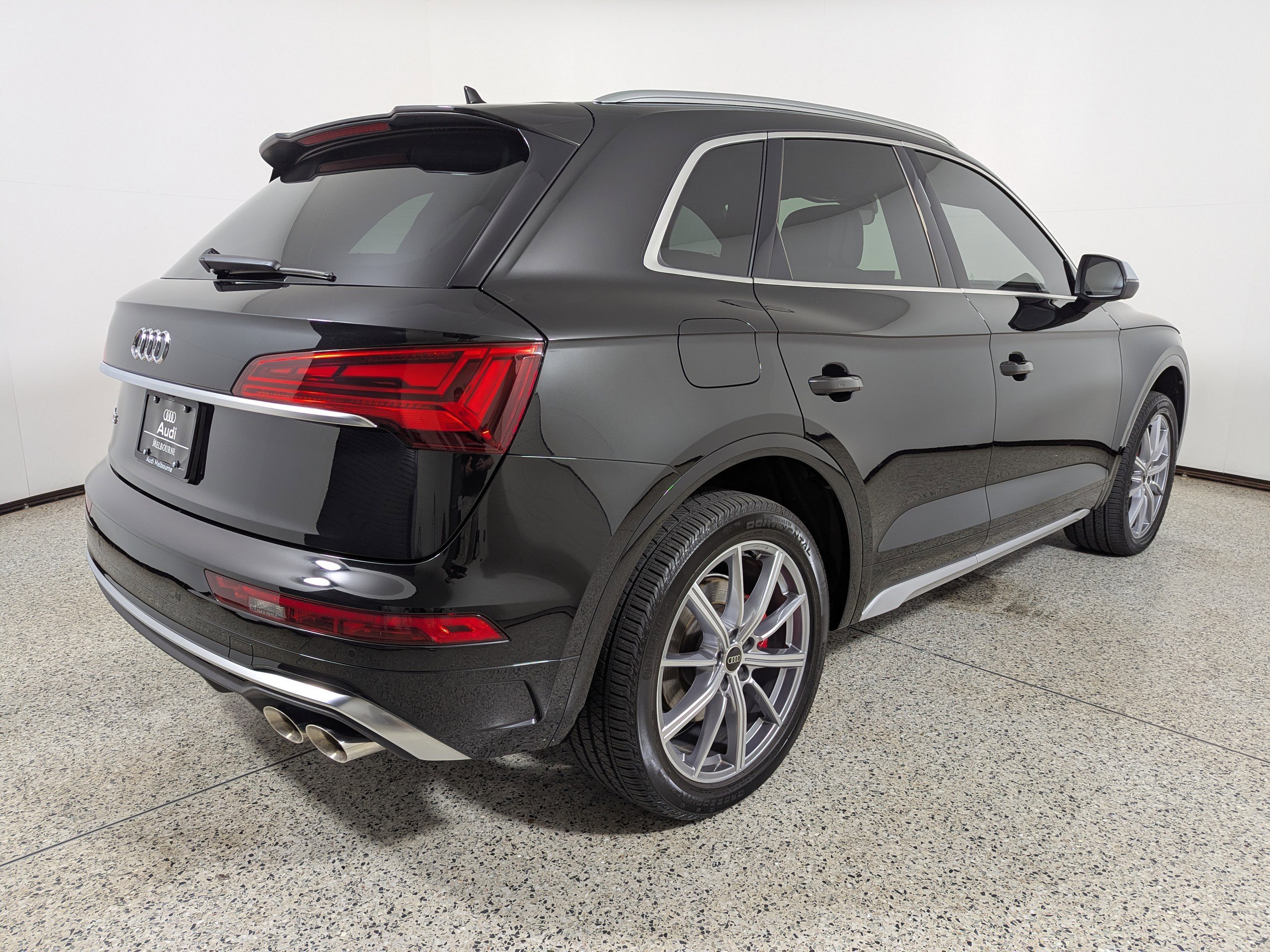Certified 2025 Audi SQ5 Premium Plus w/ Premium Plus Package image 6