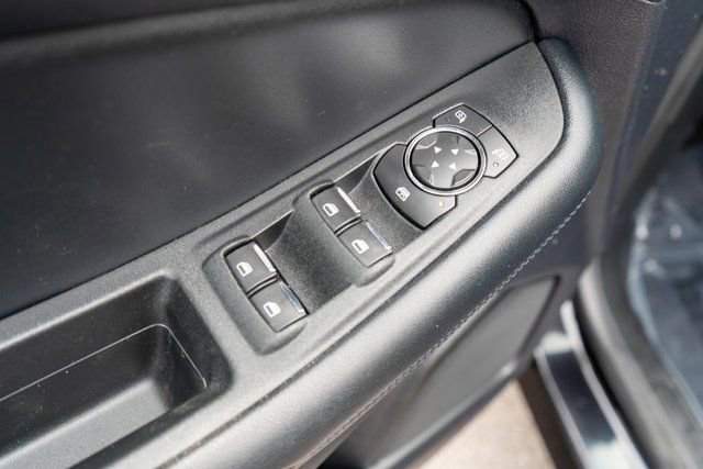 Used 2022 Ford Edge SE image 19