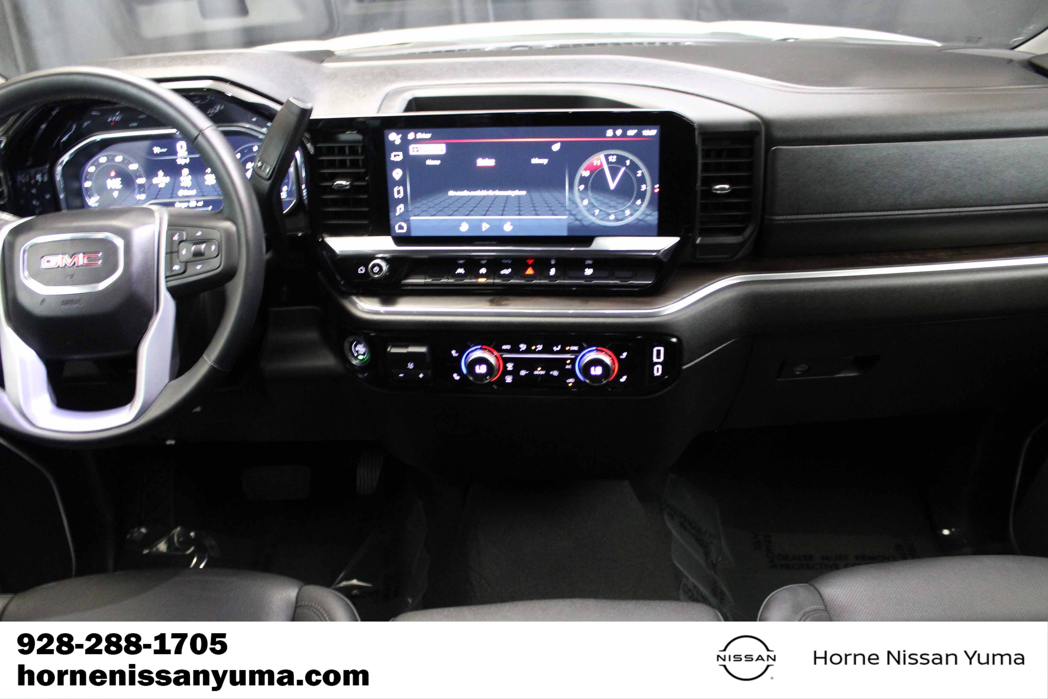 Used 2025 GMC Sierra 1500 SLT AWD/4WD image 12