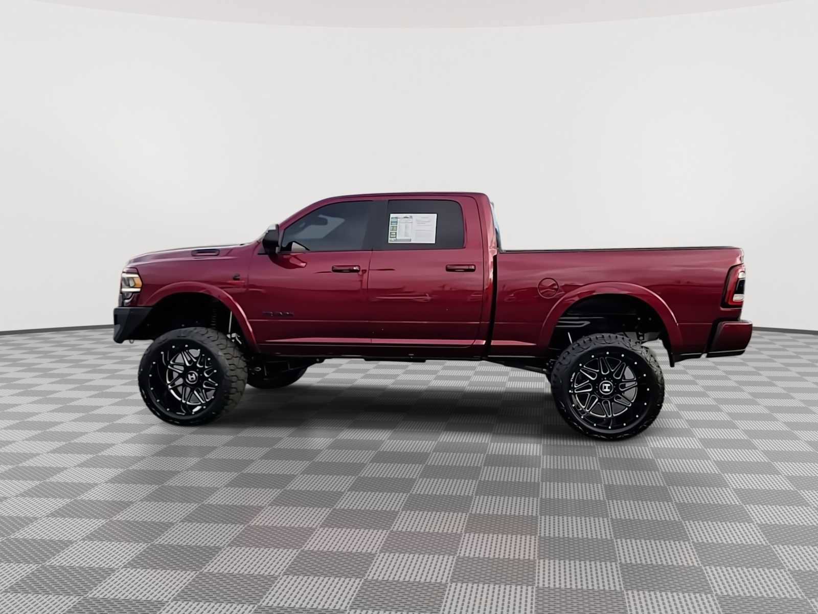 Used 2022 RAM 2500 Laramie w/ Night Edition image 5