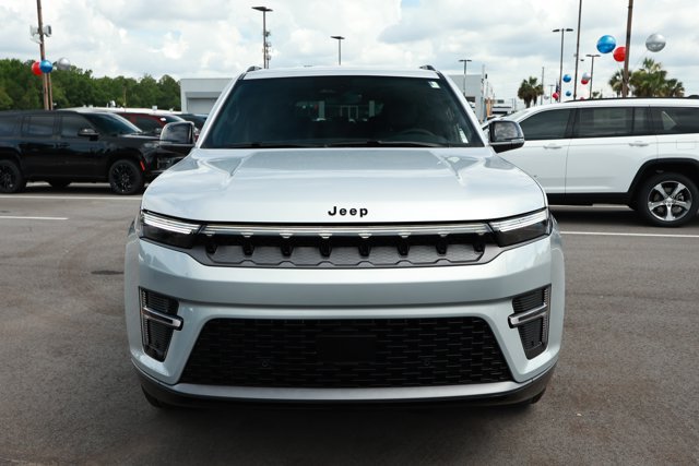 New 2026 Jeep Grand Wagoneer L Limited AWD/4WD image 2