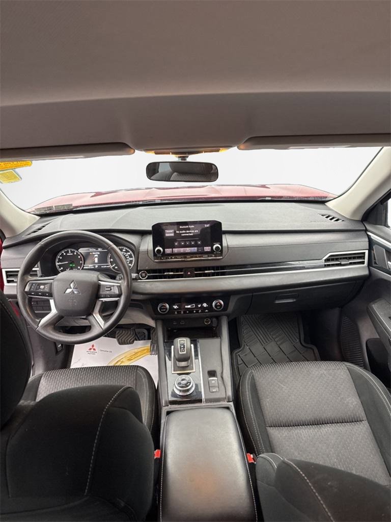 Used 2022 Mitsubishi Outlander ES image 36