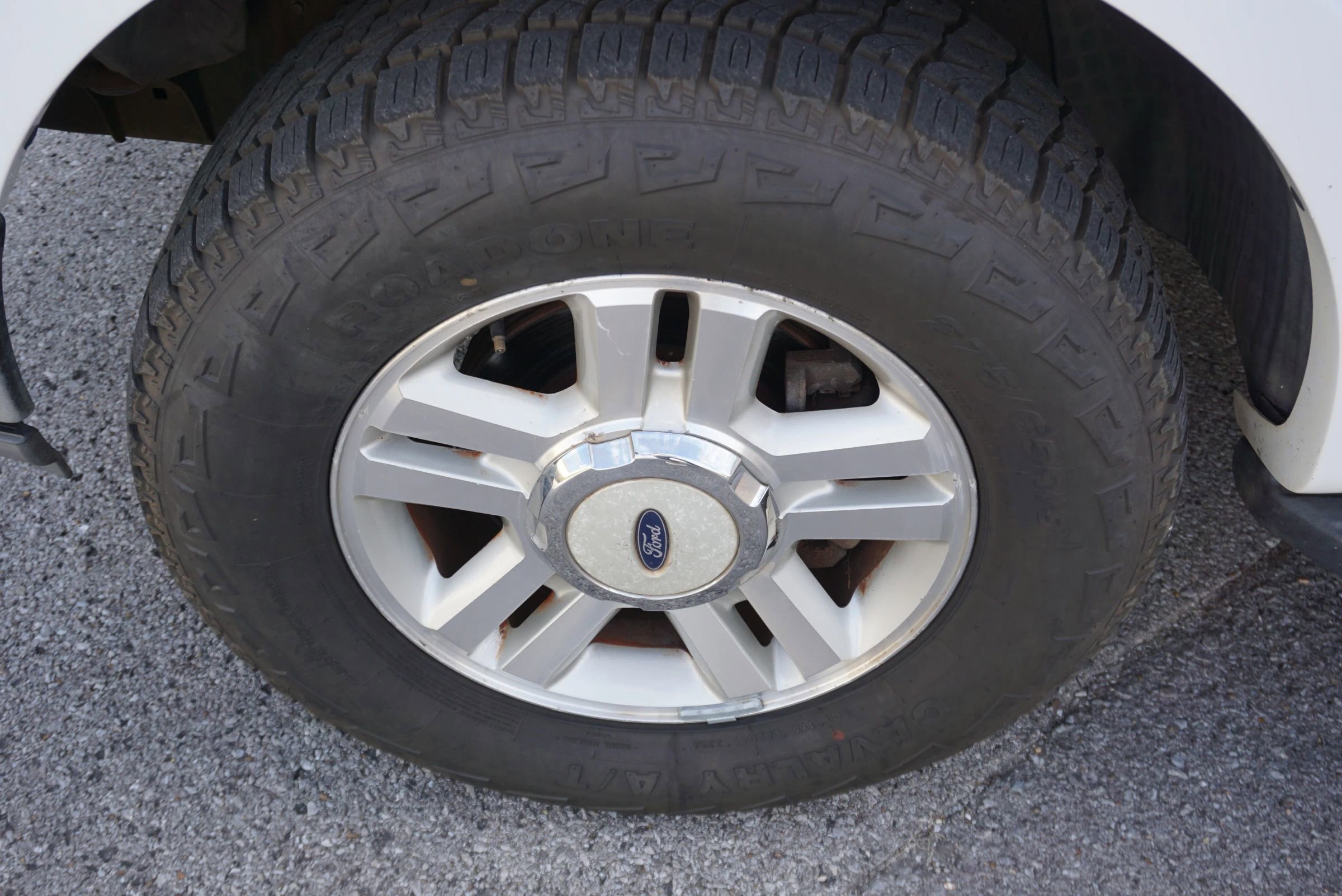 Used 2004 Ford F150 Lariat image 10