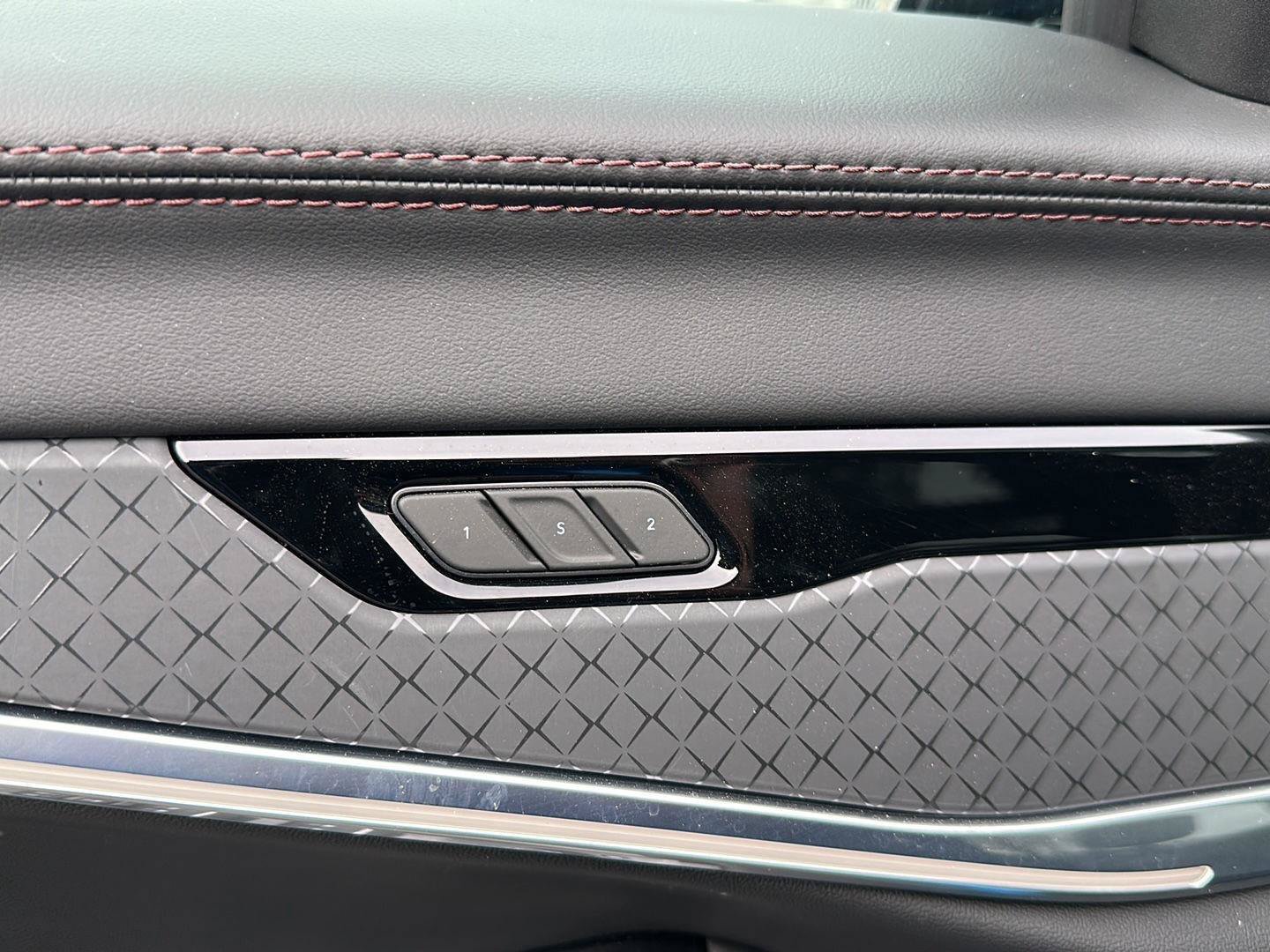 New 2025 Jeep Wagoneer S Limited AWD/4WD image 18