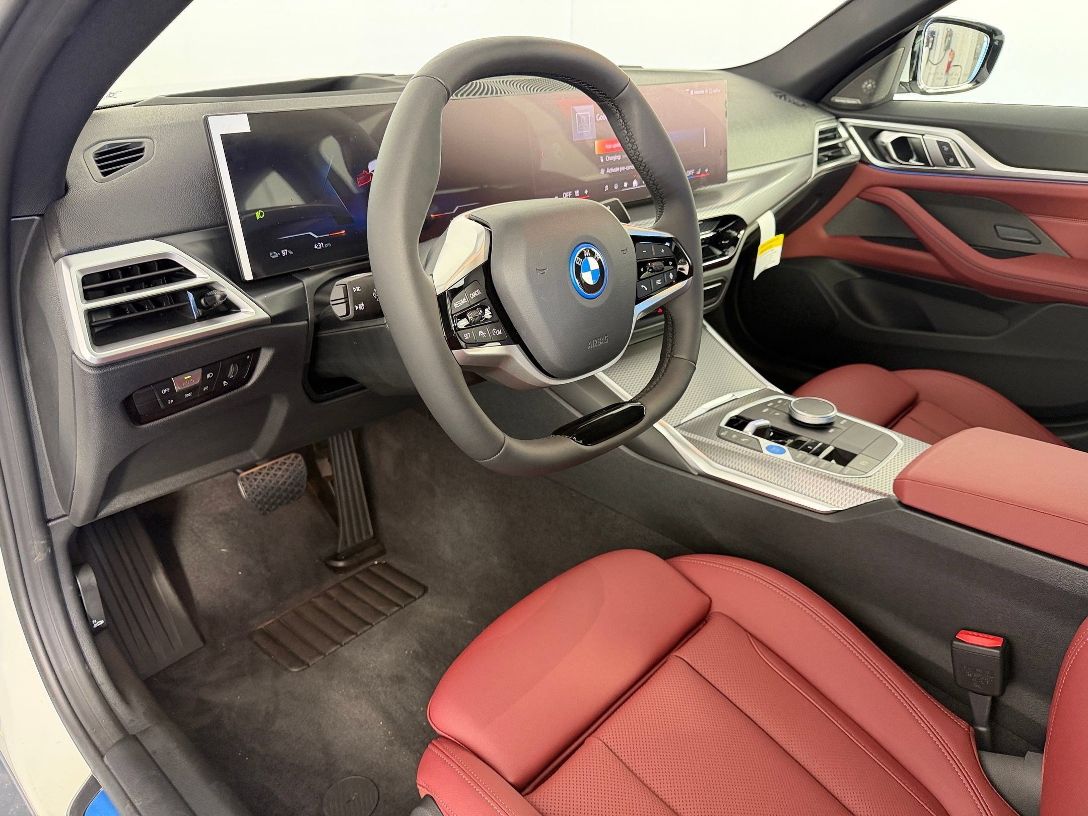 Used 2026 BMW i4 eDrive40 w/ Premium Package RWD image 4