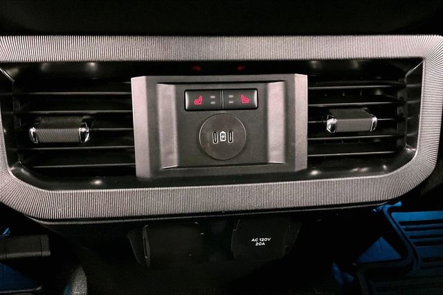 Used 2024 Ford F350 Platinum w/ FX4 Off-Road Package image 32