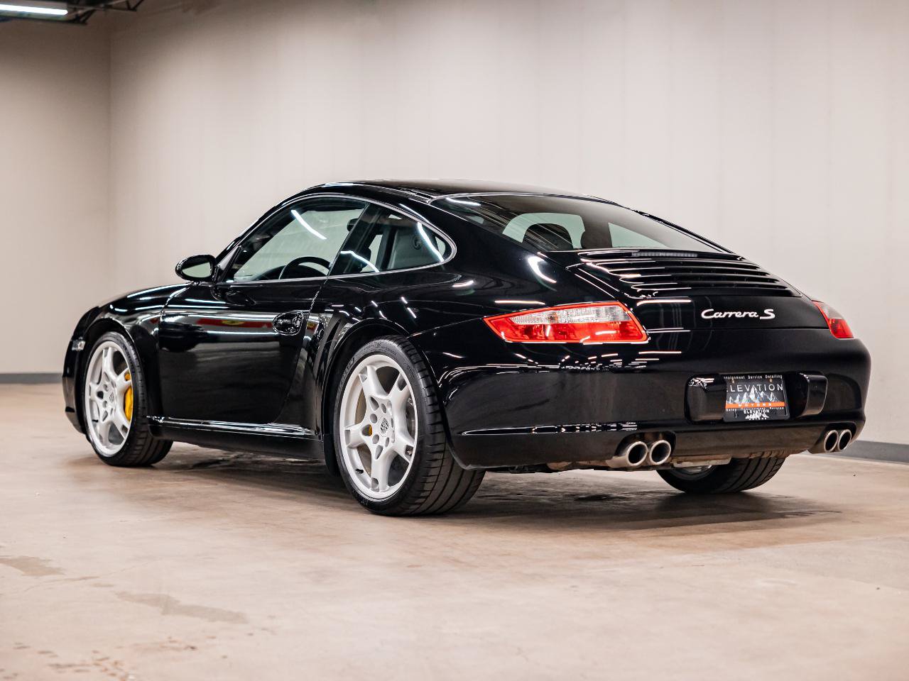 Used 2005 Porsche 911 Carrera S RWD image 29