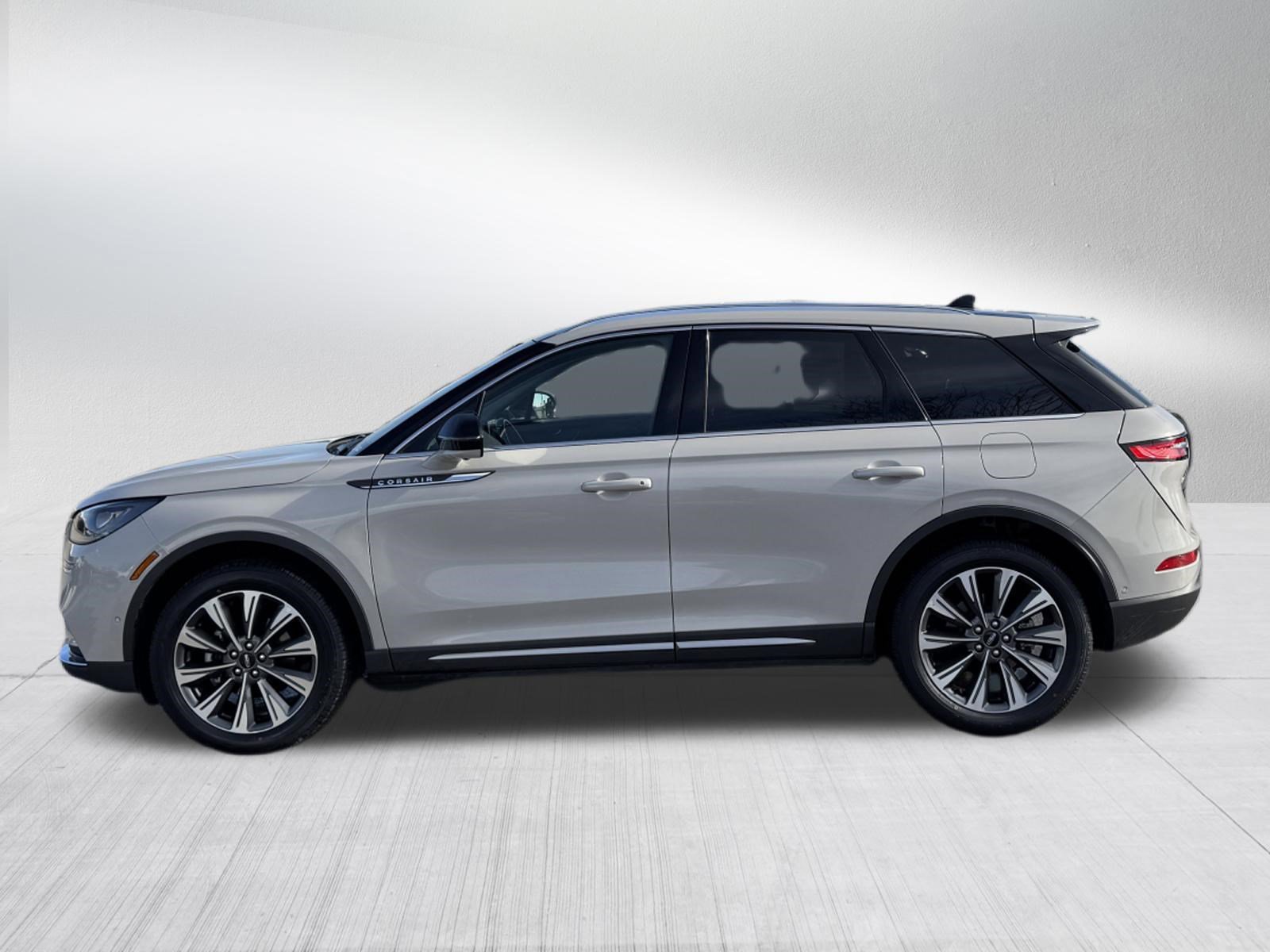 Used 2022 Lincoln Corsair Reserve w/ Luxury Package image 4