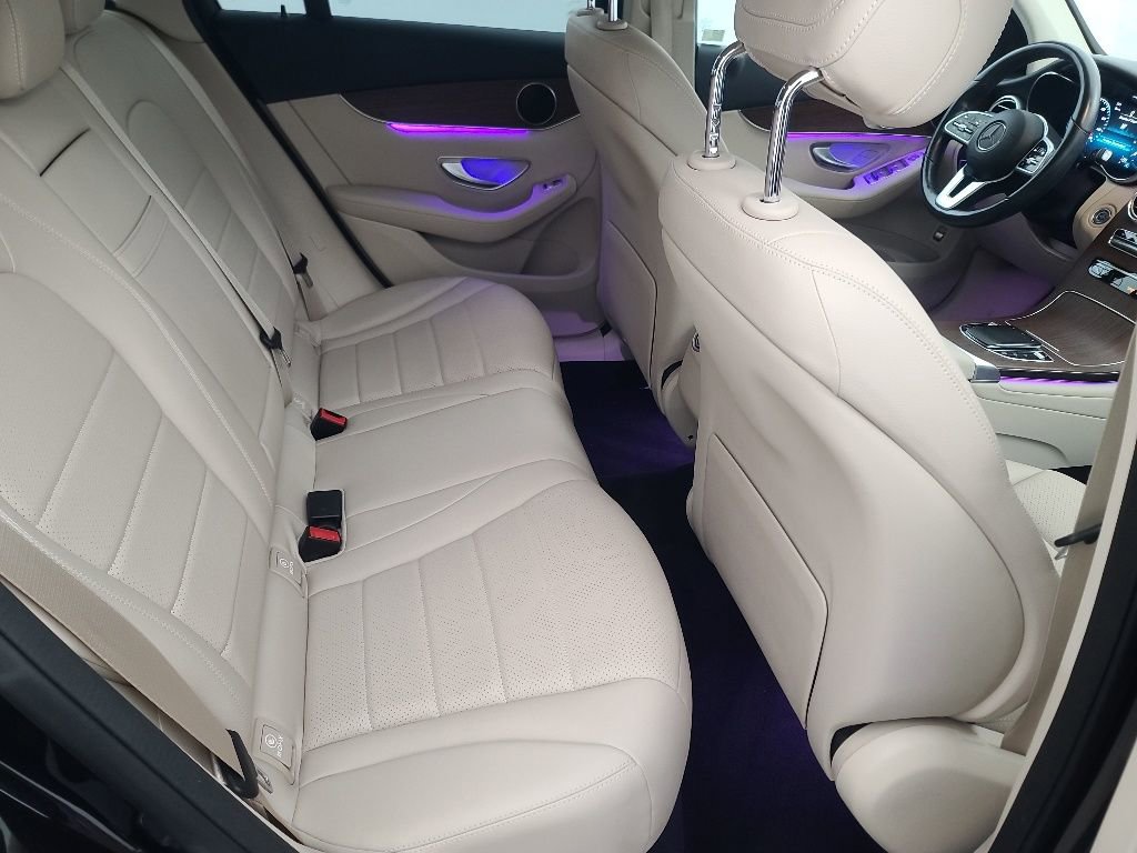 Used 2022 Mercedes-Benz GLC 300 4MATIC image 17