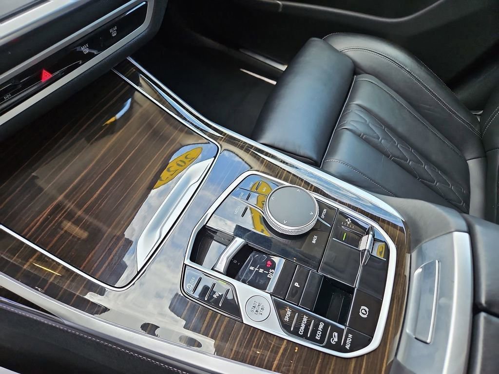 Used 2023 BMW X7 xDrive40i image 16