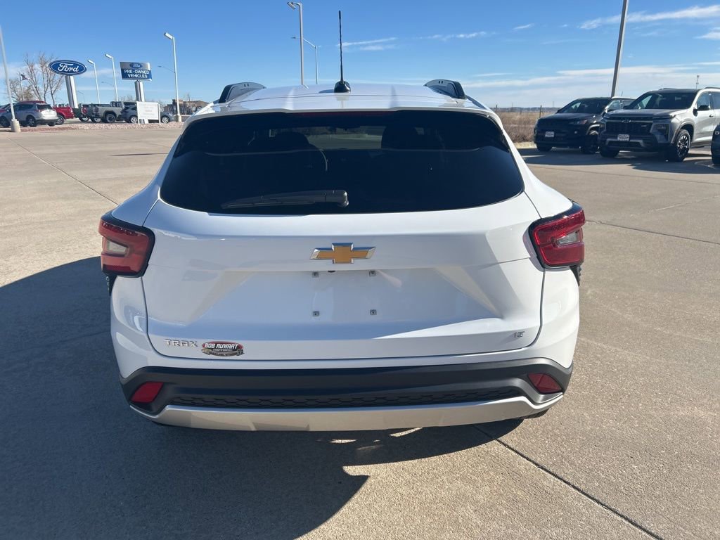 New 2026 Chevrolet Trax LT image 5
