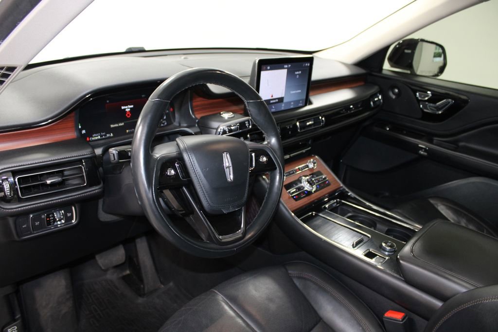 Used 2023 Lincoln Aviator Reserve w/ Jet Appearance Package AWD/4WD image 23