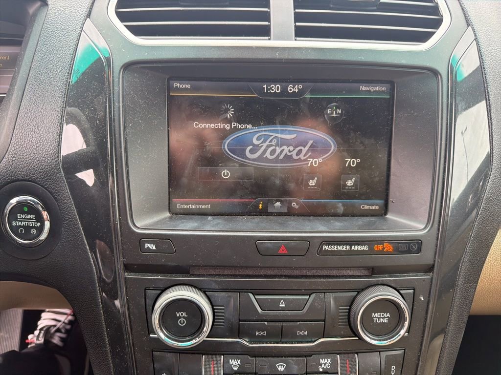 Used 2016 Ford Explorer XLT w/ Equipment Group 202A FWD image 13