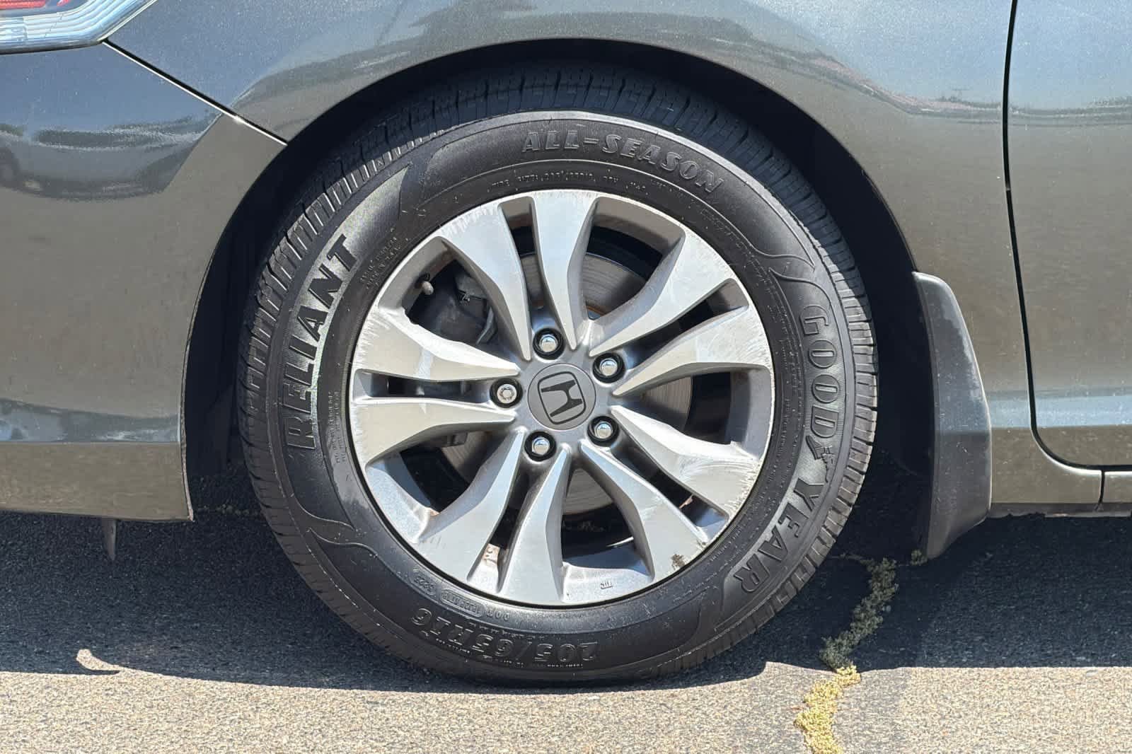 Used 2015 Honda Accord LX image 28