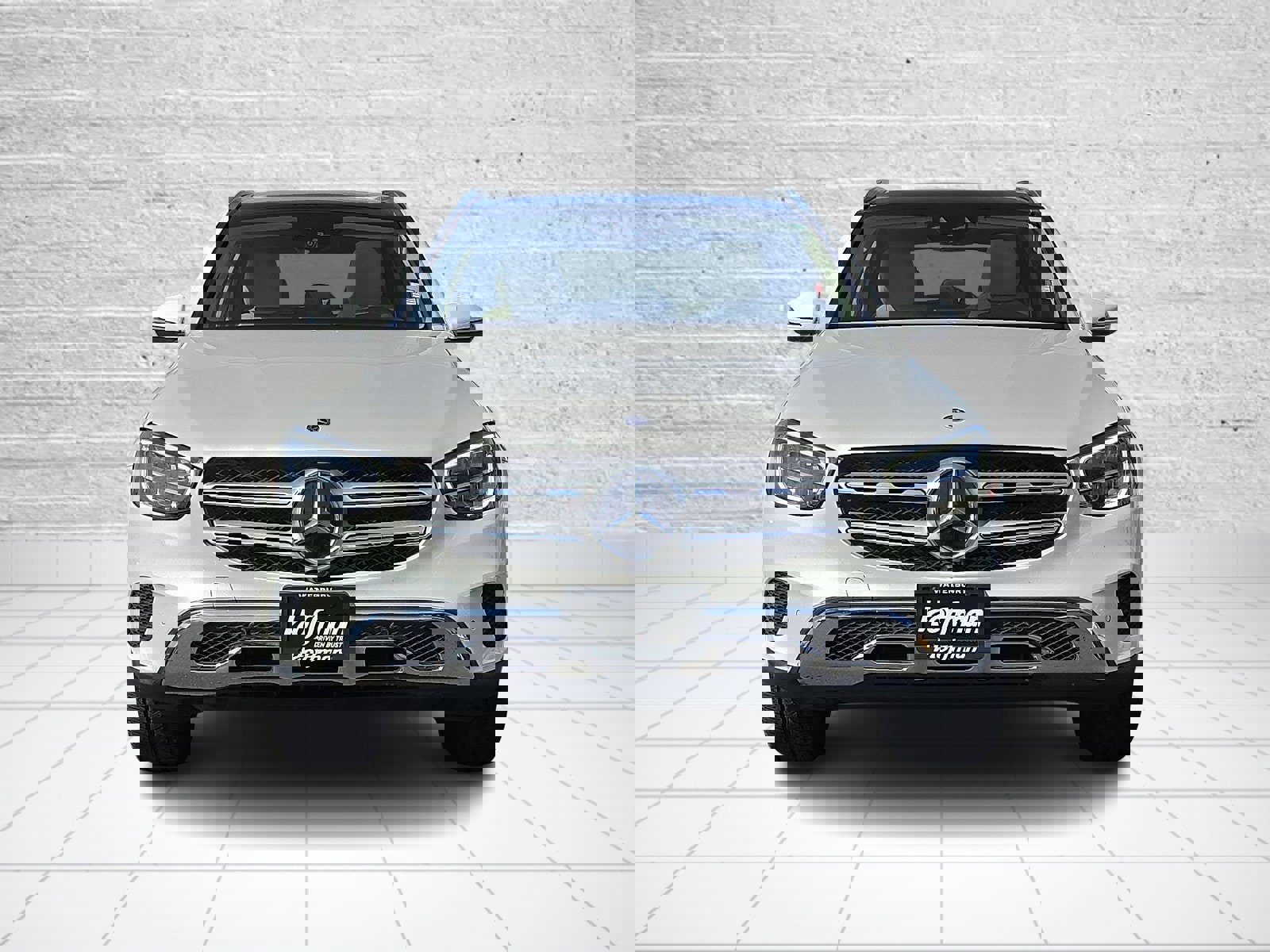 Used 2021 Mercedes-Benz GLC 300 4MATIC image 2