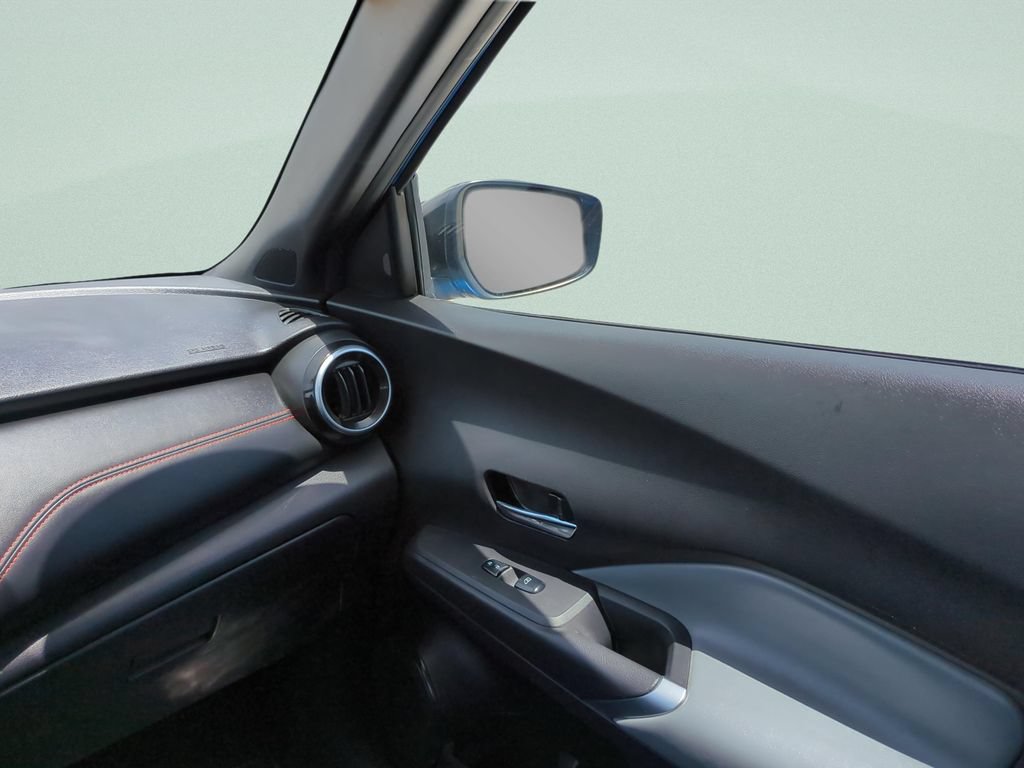Used 2024 Nissan Kicks SR w/ SR Premium Package FWD image 14