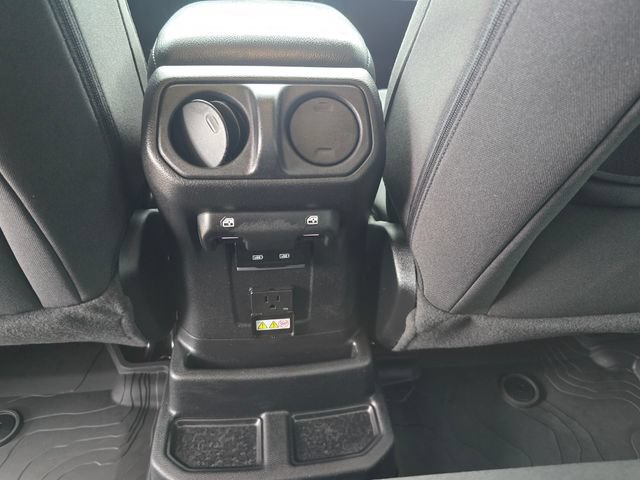 Used 2023 Jeep Wrangler Unlimited Rubicon 4xe w/ Dual Top Group AWD/4WD image 30