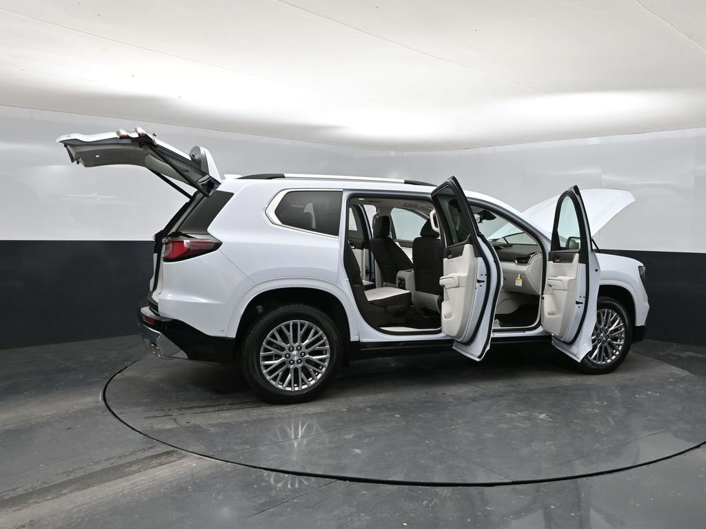 New 2026 GMC Acadia Denali w/ Super Cruise Package image 35