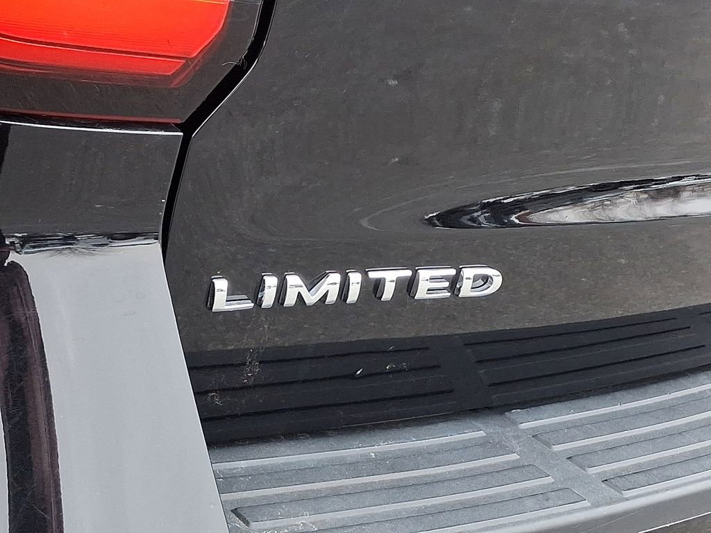 Used 2024 Ford Expedition Limited image 32