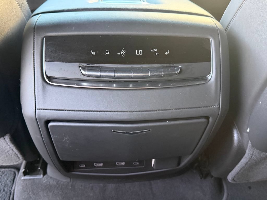 Used 2025 Cadillac Escalade ESV V AWD/4WD image 20