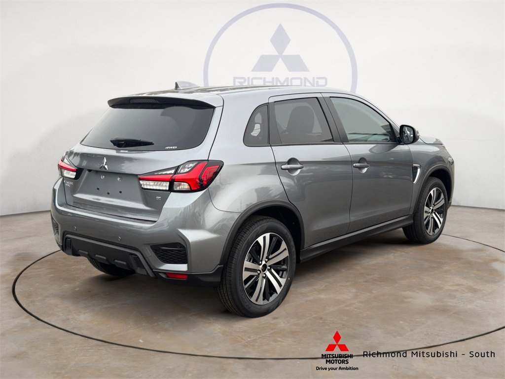 New 2025 Mitsubishi Outlander Sport SE image 3