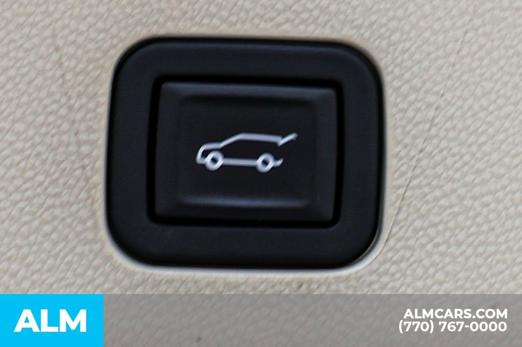 Used 2024 Cadillac Escalade Sport Platinum image 28