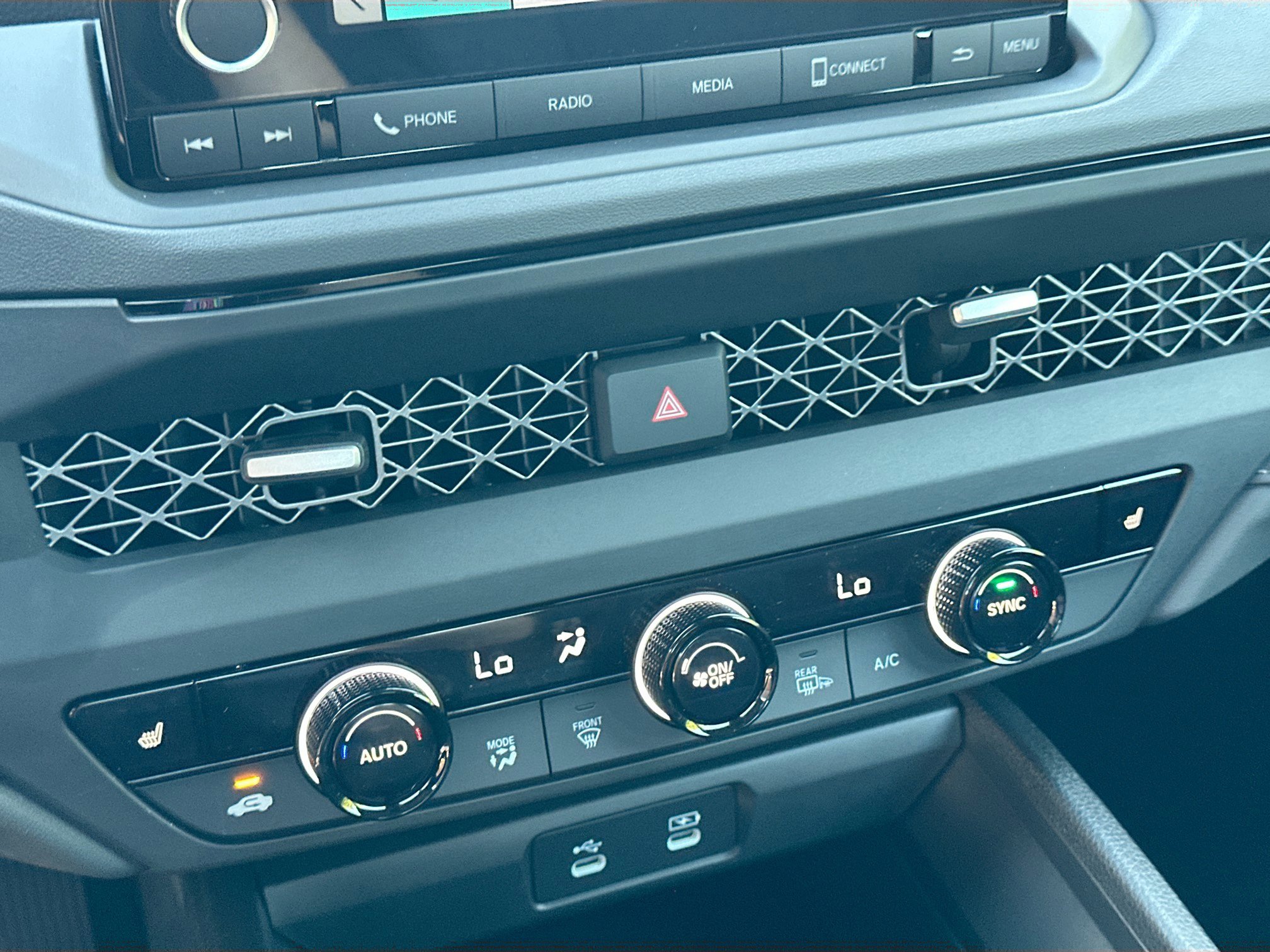 New 2025 Honda Accord SE image 12