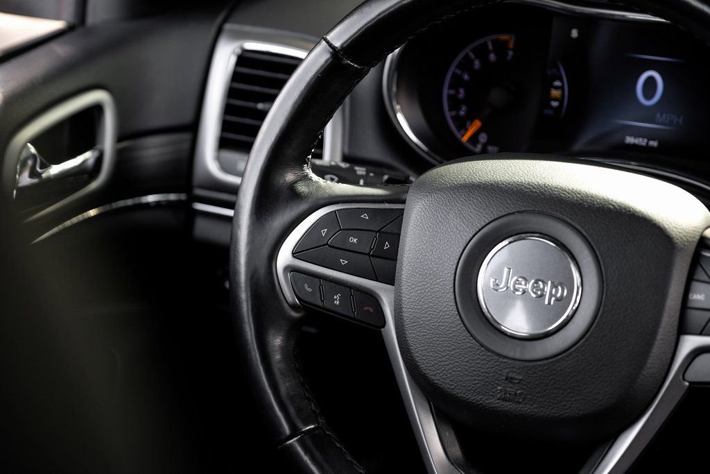 Used 2022 Jeep Grand Cherokee Limited w/ Tech Group image 28