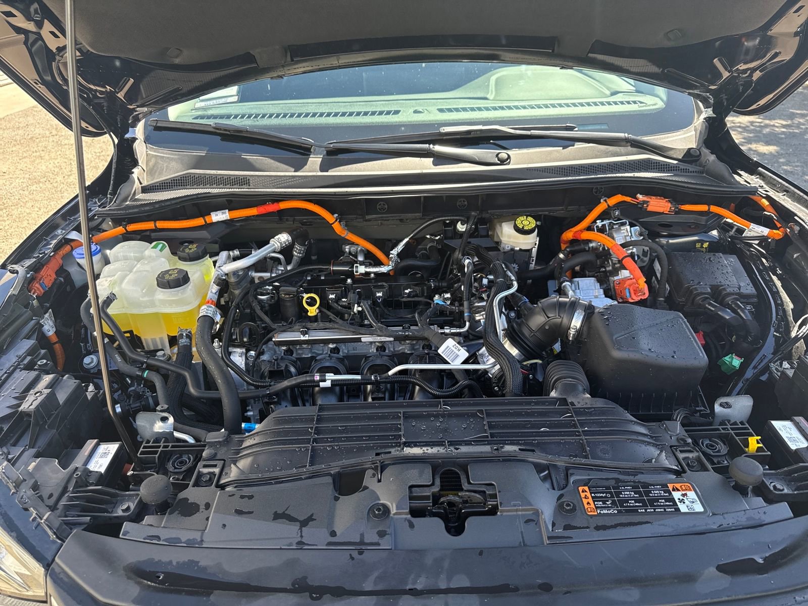 Used 2025 Ford Escape SE image 22