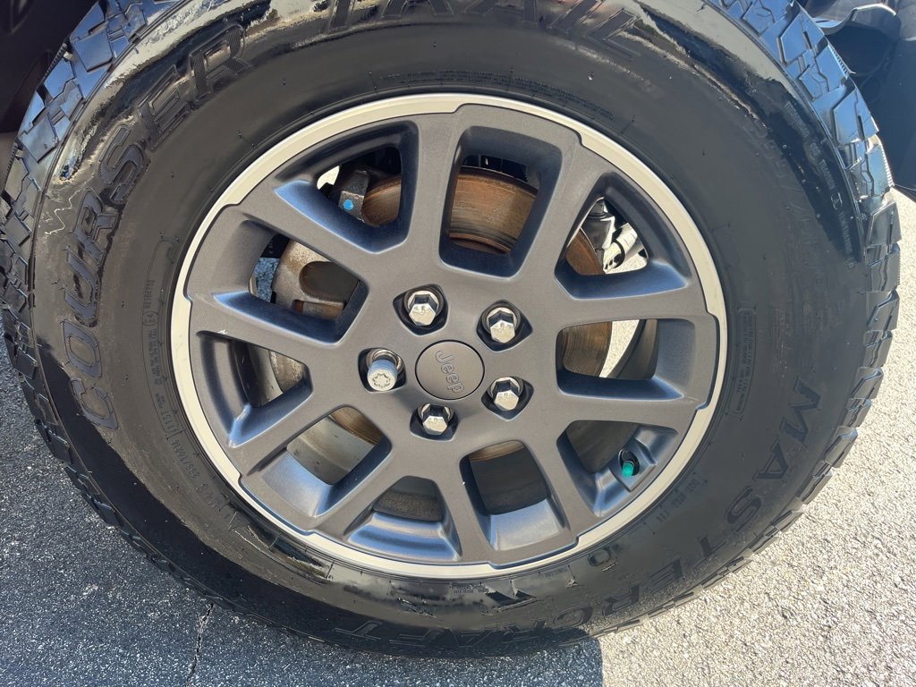 Used 2020 Jeep Gladiator Overland w/ Safety Group image 9