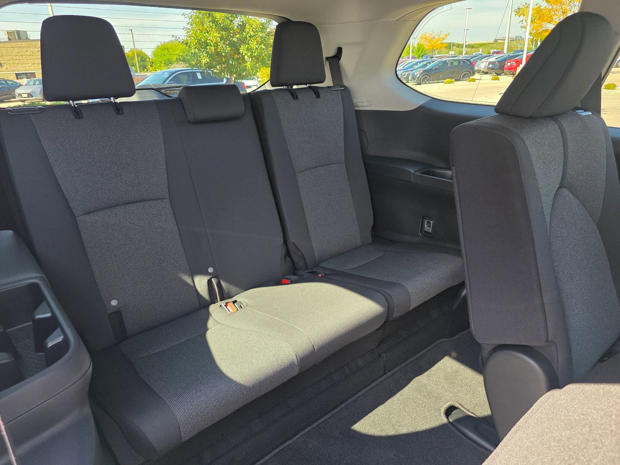 Used 2025 Toyota Grand Highlander AWD image 7