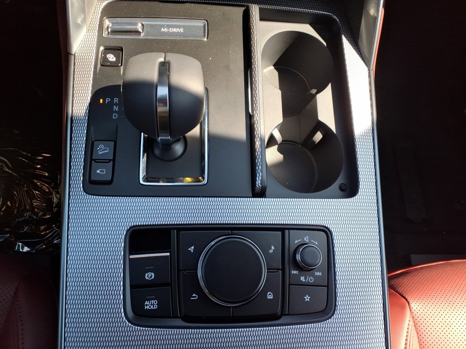 New 2025 MAZDA CX-70 Plug-In Hybrid w/ Premium Plus image 17